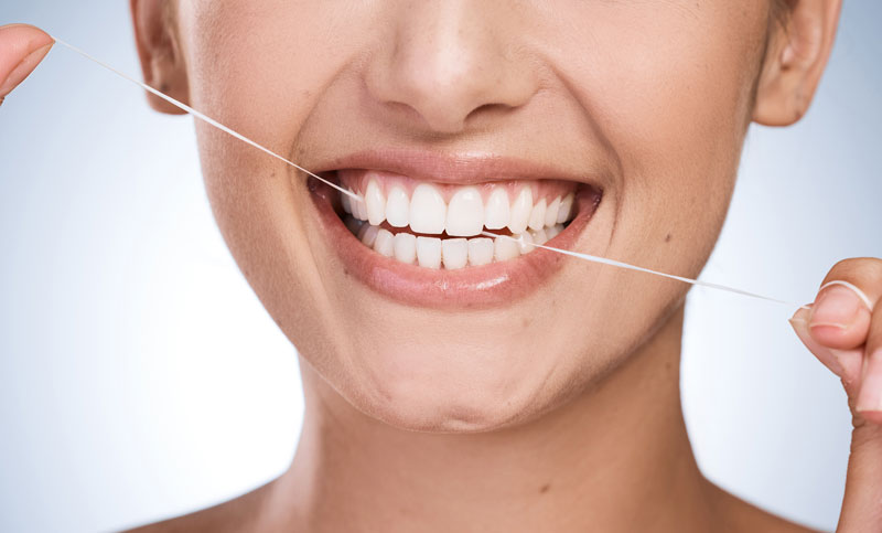 What are Veneers and their Role in Smile Makeovers